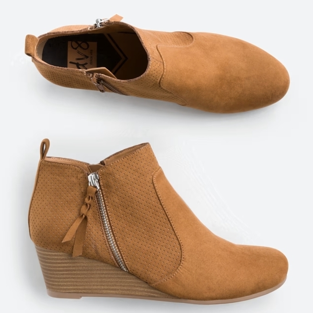 Women's Tan Ankle Boots